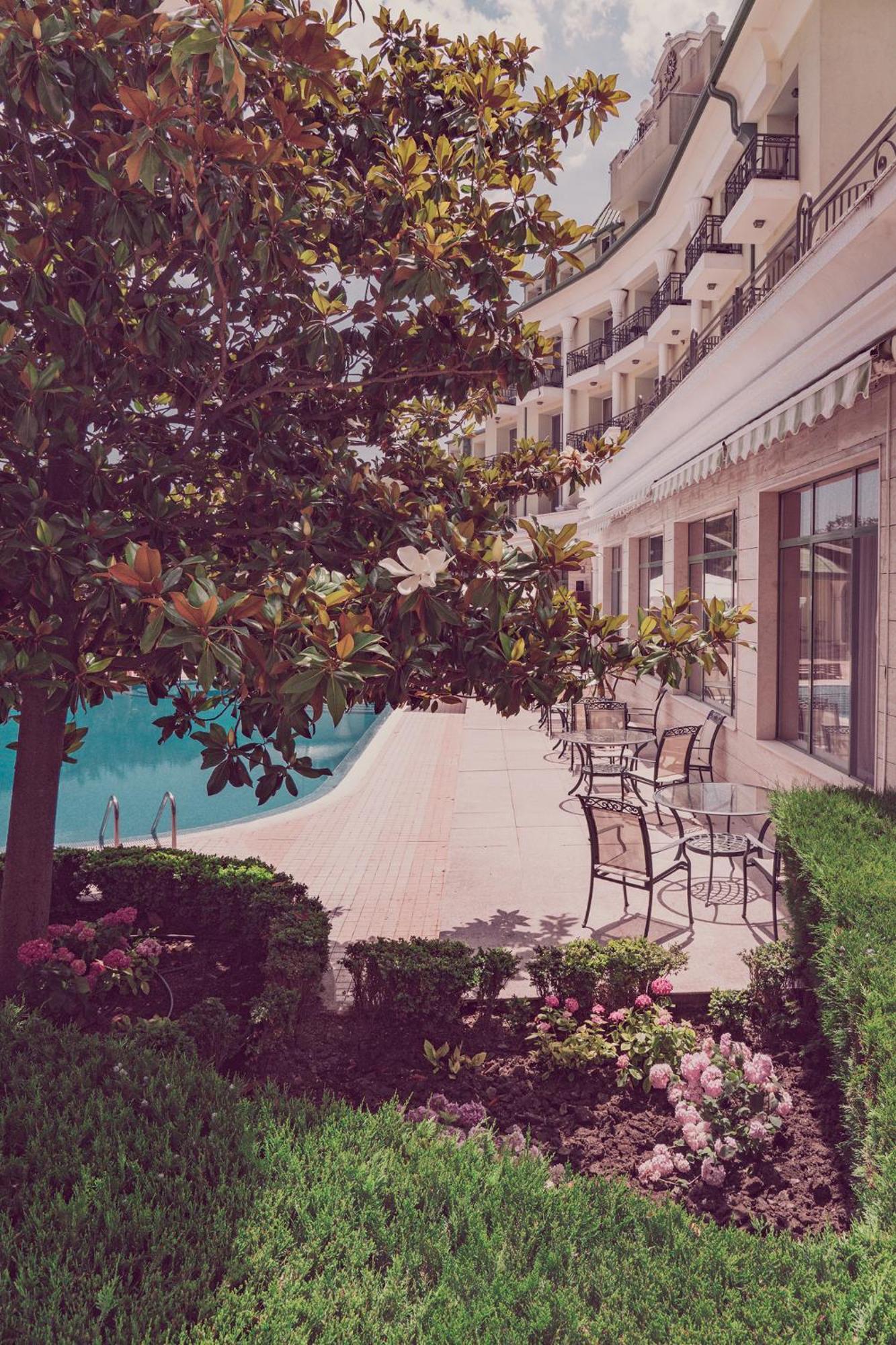 Apartcomplex Splendid Saints Constantine and Helena Esterno foto