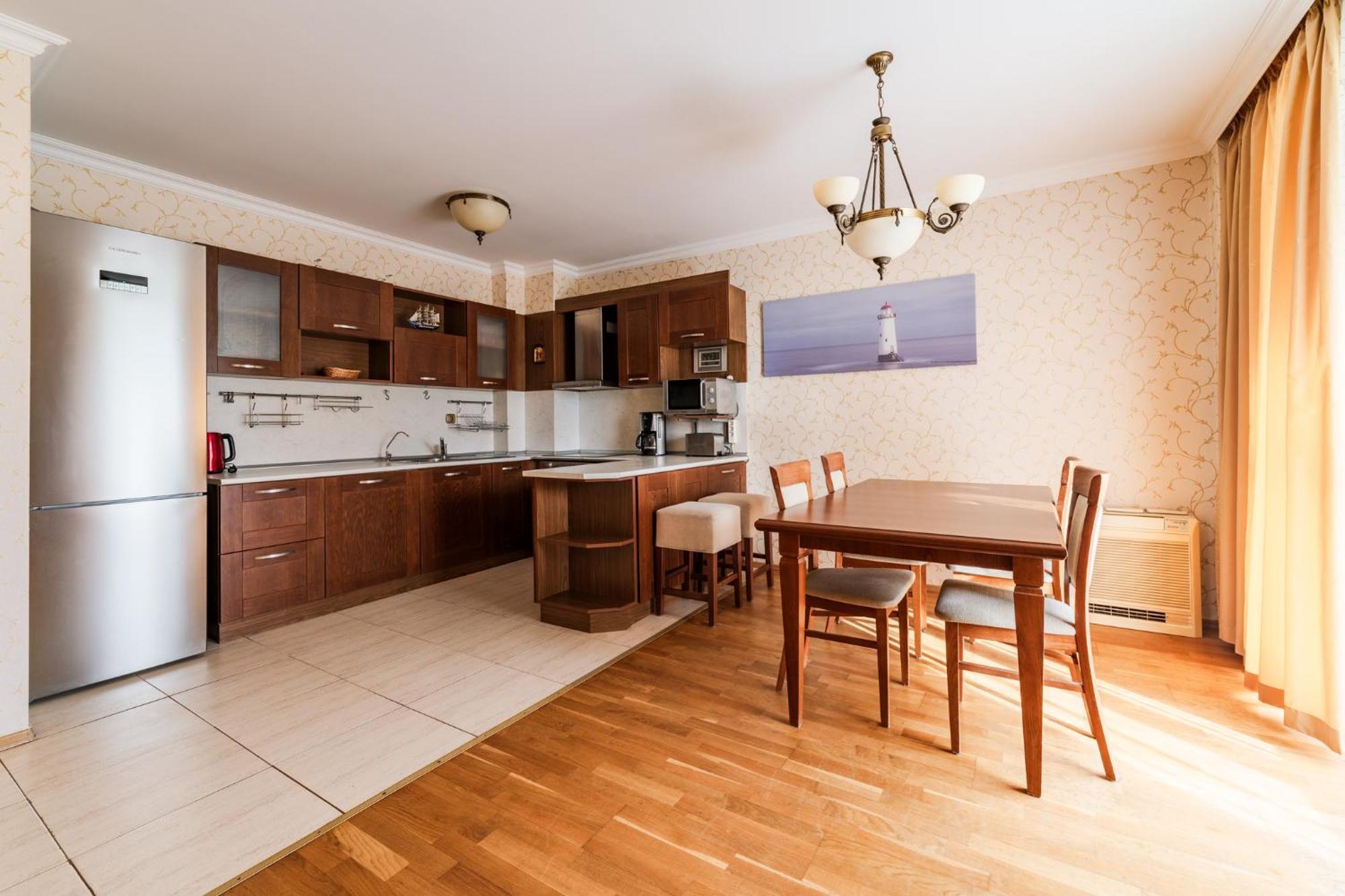 Apartcomplex Splendid Saints Constantine and Helena Esterno foto