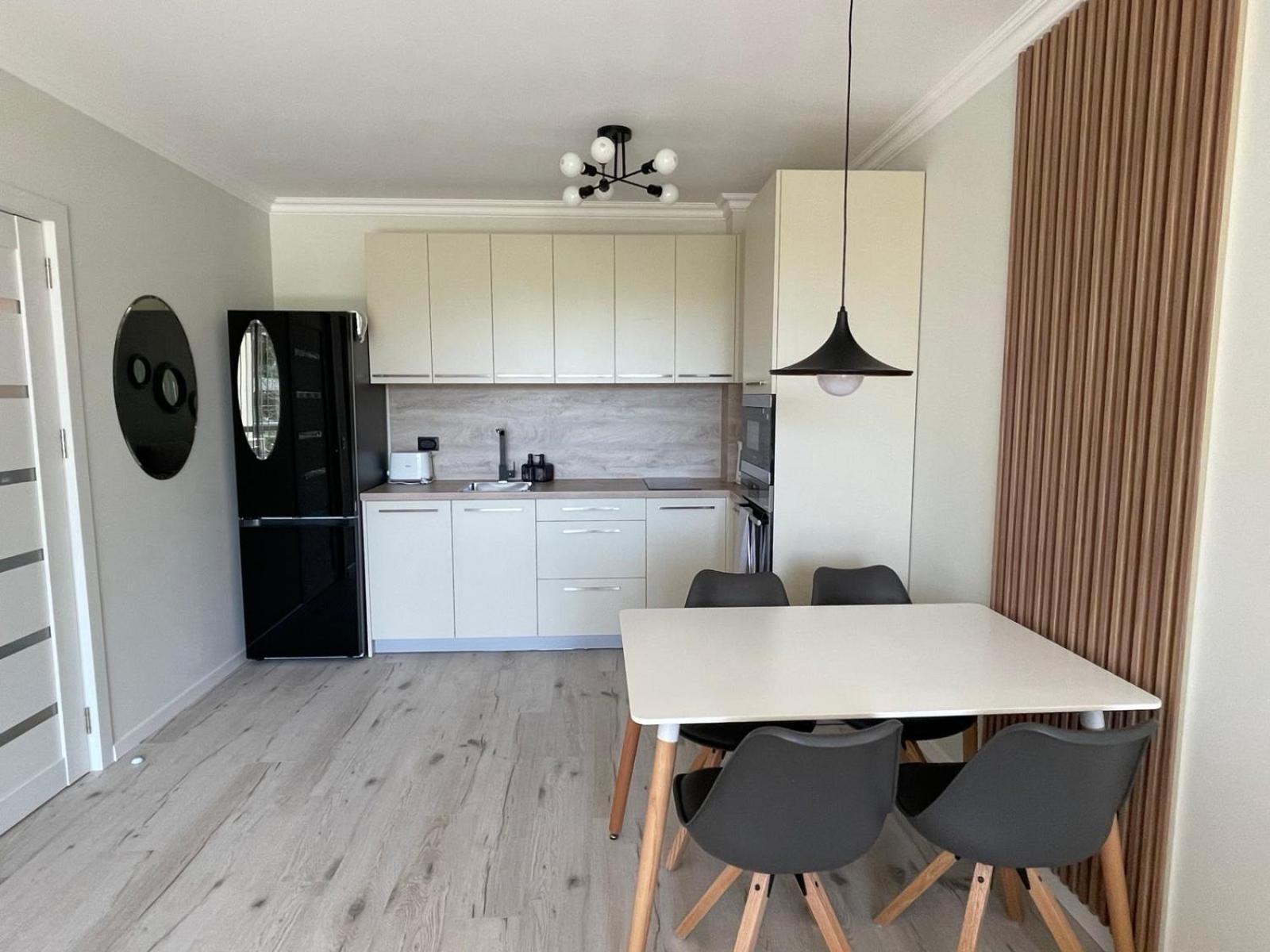 Apartcomplex Splendid Saints Constantine and Helena Esterno foto