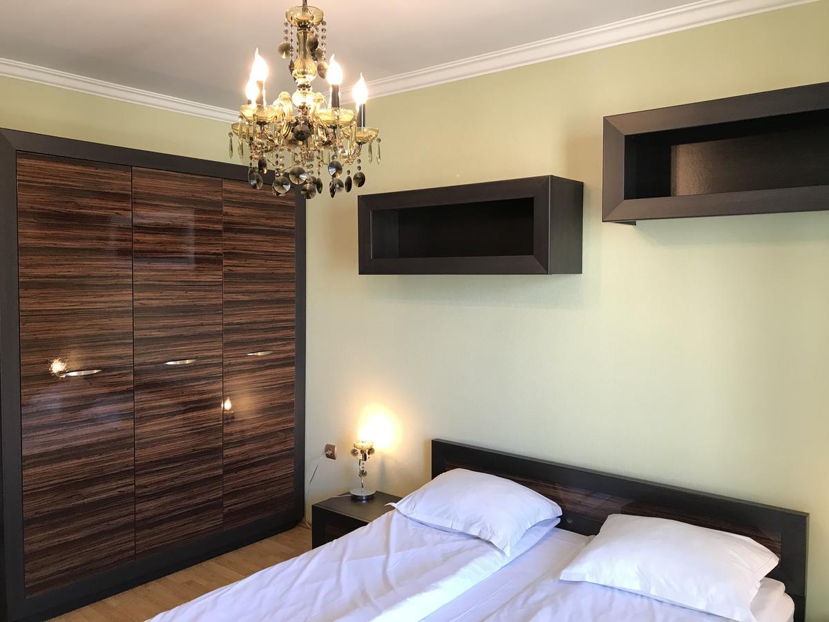 Apartcomplex Splendid Saints Constantine and Helena Esterno foto