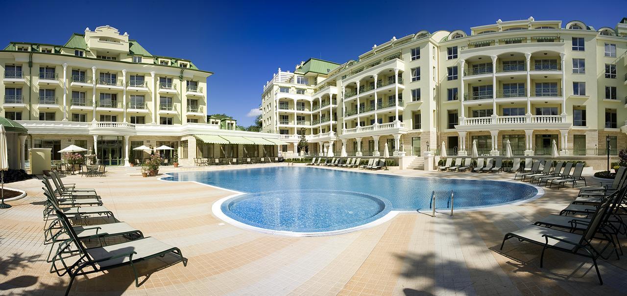 Apartcomplex Splendid Saints Constantine and Helena Esterno foto