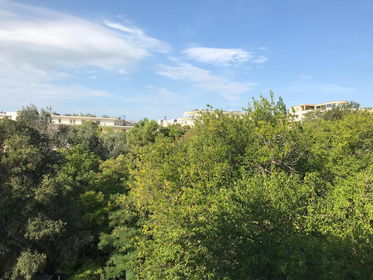 Apartcomplex Splendid Saints Constantine and Helena Esterno foto