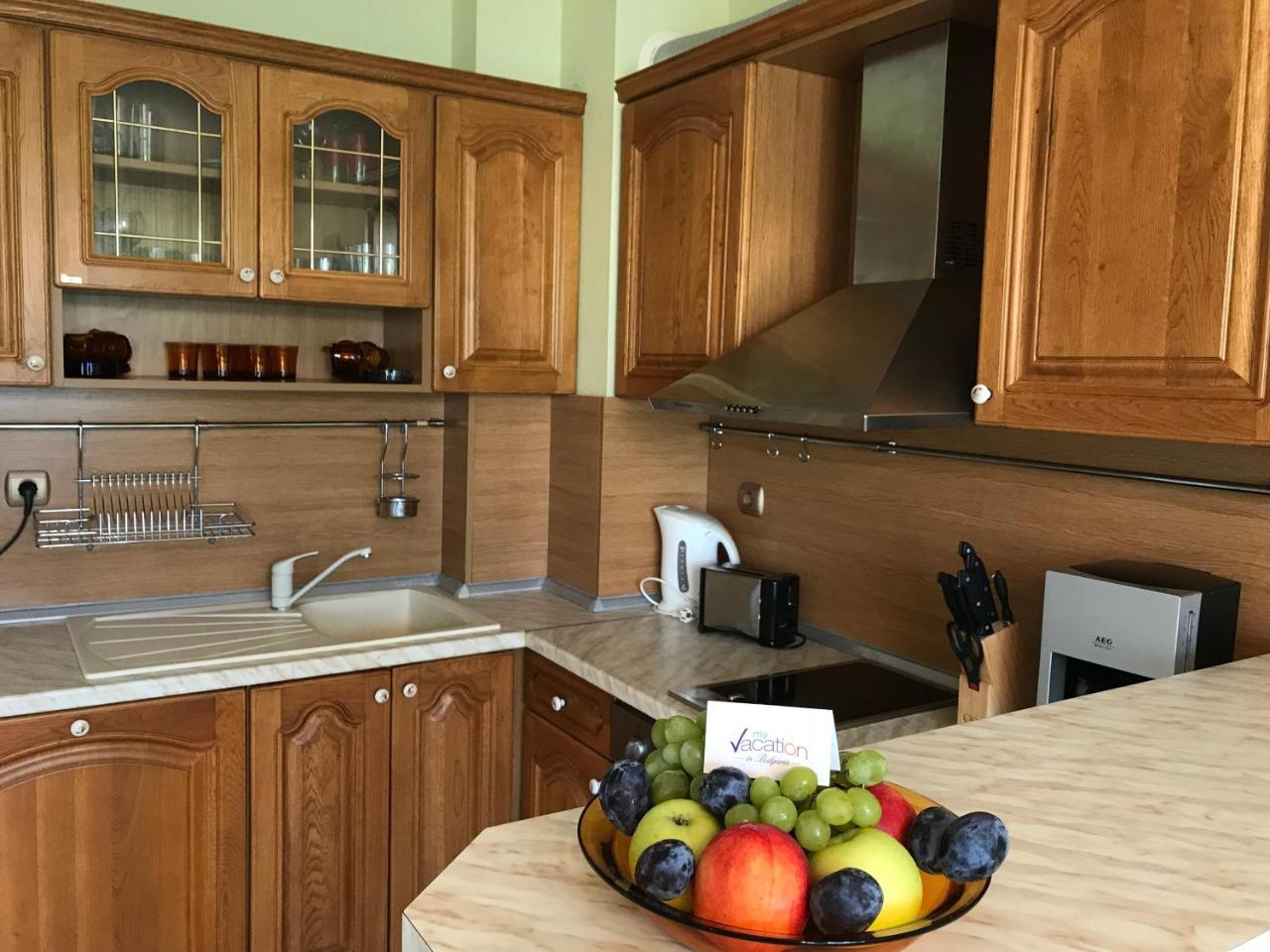 Apartcomplex Splendid Saints Constantine and Helena Esterno foto