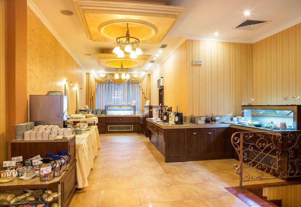 Apartcomplex Splendid Saints Constantine and Helena Esterno foto